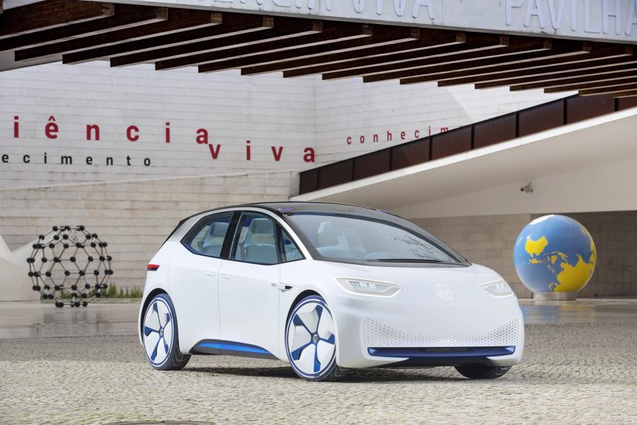  Volkswagen I.D. Concept 2016 года  (фото 23 из 40)